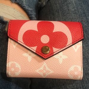 LV Jungle Zoe Wallet large monogram